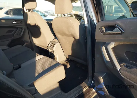 2018 Volkswagen Tiguan 2.0T S z USA, uszkodzony, nr VIN 3VV0B7AX5JM114705